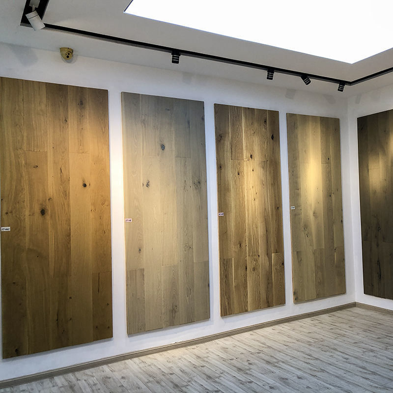 لوح عريض يغسل من خشب البلوط المتعثر هندسيًا أرضيات 20 لونًا قابلة للتخصيص