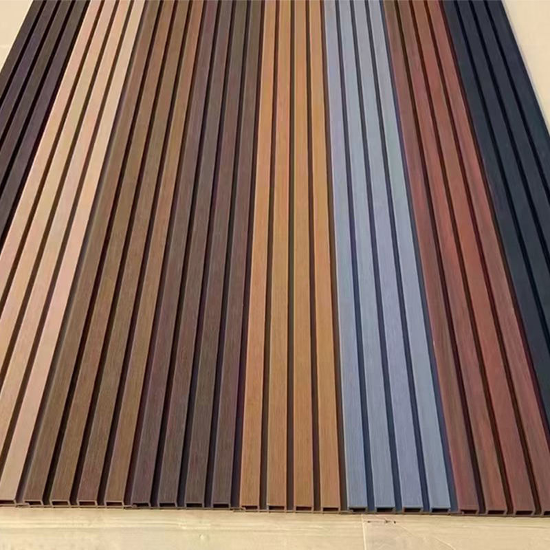جدار مجوف عالي الجودة الحاجز المزخرف الخشب البلاستيكي المركب Wpc غطاء لوحة الجدار الخارجية
