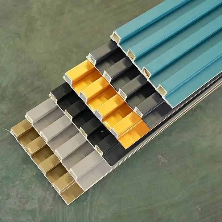 الجودة العالية الخشبية البلاستيكية المركبة الزخرفية الداخلية الديكور 3D مقاومة للماء Wpc الجدار الخارجي