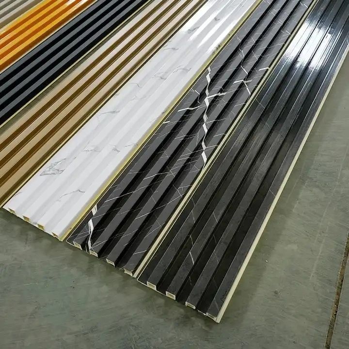 الجودة العالية الخشبية البلاستيكية المركبة الزخرفية الداخلية الديكور 3D مقاومة للماء Wpc الجدار الخارجي