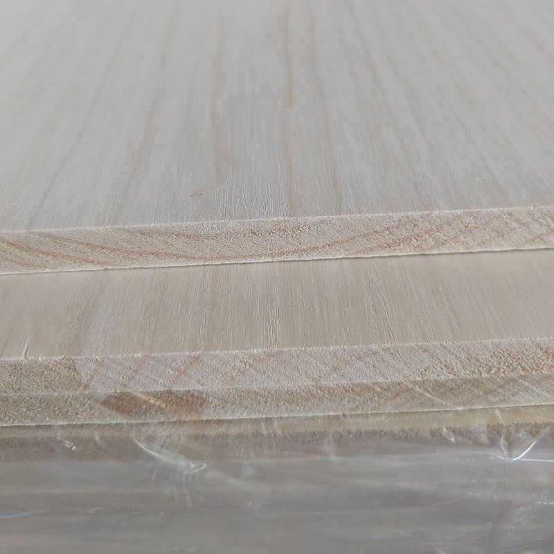 بولوفونيا الخشب الصلب الحافة اللصق لوحات للمفروشات محتوى الرطوبة 8%-12% تصميم متين