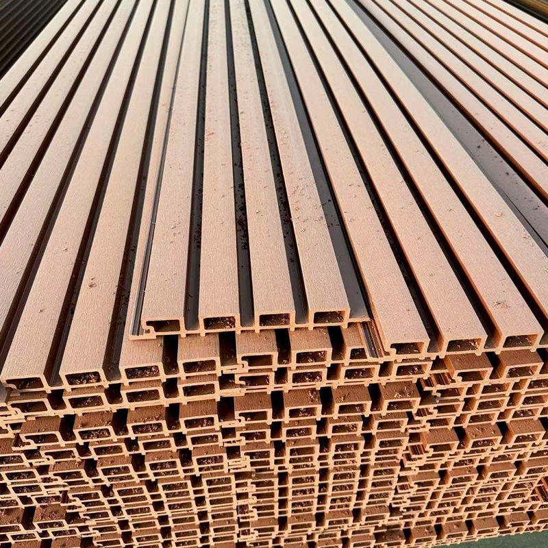 غطاء الحائط المقاوم للماء WPC الخارجي لوحة الحائط المركبة للخارج PVC لوحة الحائط الخشبية للخارج لوحة غطاء المزروعة المزودة