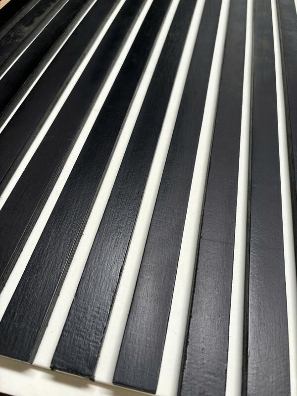 أسعار تنافسية لوحات الحائط الخشبية السطح لوحات الصوتية الخشبية للجدار المعطّل للصوت