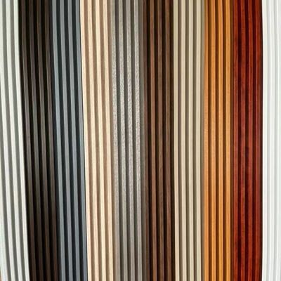 ألواح حائط WPC مقاومة للماء Pvc فيلم الخشب البلاستيك WPC سقف الشريط