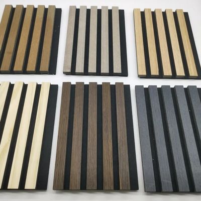 FSC معتمد بيع بالجملة لوحات العزل الصوتي الفيلسية ألواح الحائط الصوتية الألواح الصوتية الخشبية اللوحات الصوتية المتقطعة اللوحة الصوتية