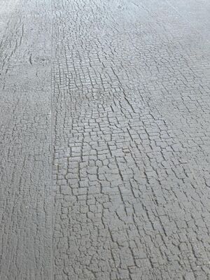 مصنع بيع بالجملة جديد التكنولوجيا الداخلية الخارجية الناعمة منحنية حجر الحائط الفنير الكبير شظية مقاومة للحريق مرنة الحجر الترافرتين