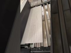 لوحة الحائط الحجرية المرنة